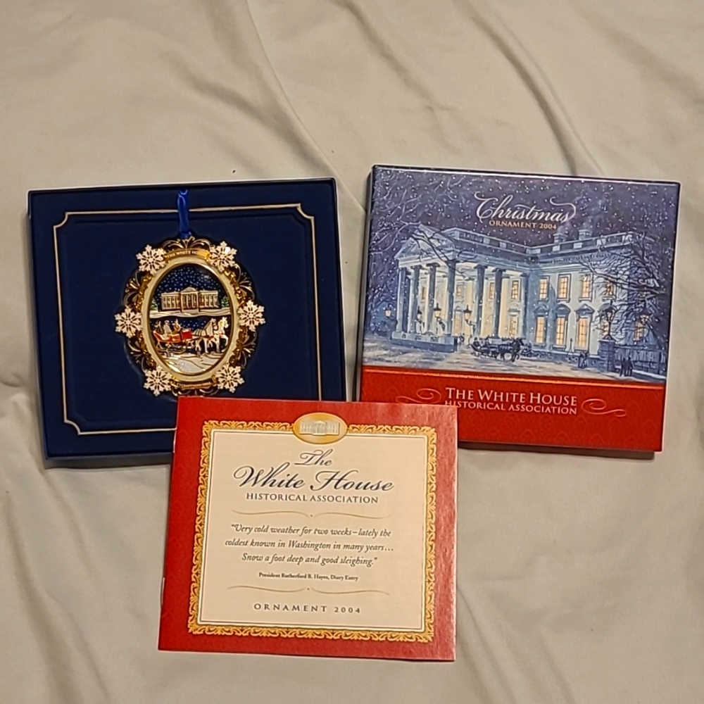 2004 White House Christmas ornament